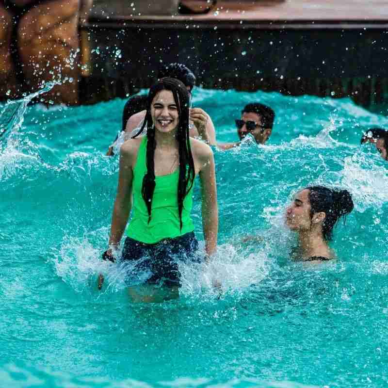 Best Water Parks in Dubai - Vargis Khan